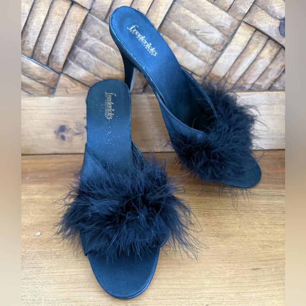 Frederick's of Hollywood Vintage M300 Maribou Feather & Silk Bedroom Heels Sz 9